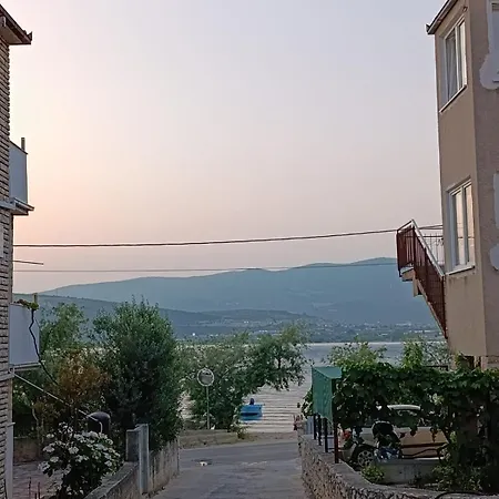 Ruzica 트로기르