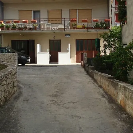 Ruzica Apartament *